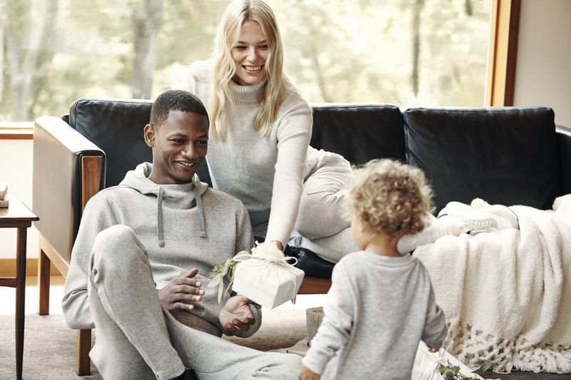 BANANA REPUBLIC HOLIDAY 2020 CAMPAIGN