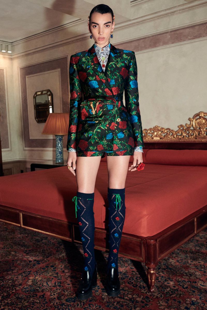 VERSACE PRE-FALL 2020