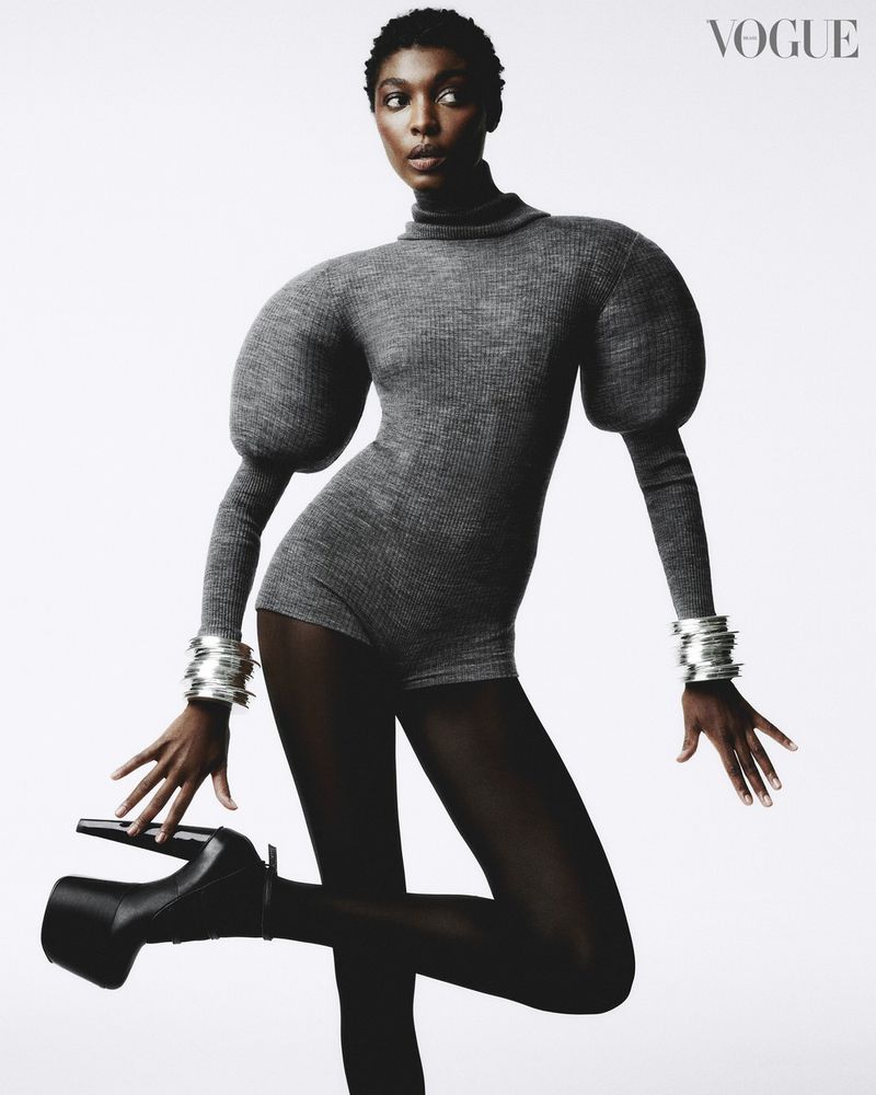 VOGUE BRASIL – ADEUS POWER DRESSING